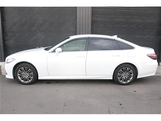 TOYOTA CROWN sedan hybrid 4WD 2021