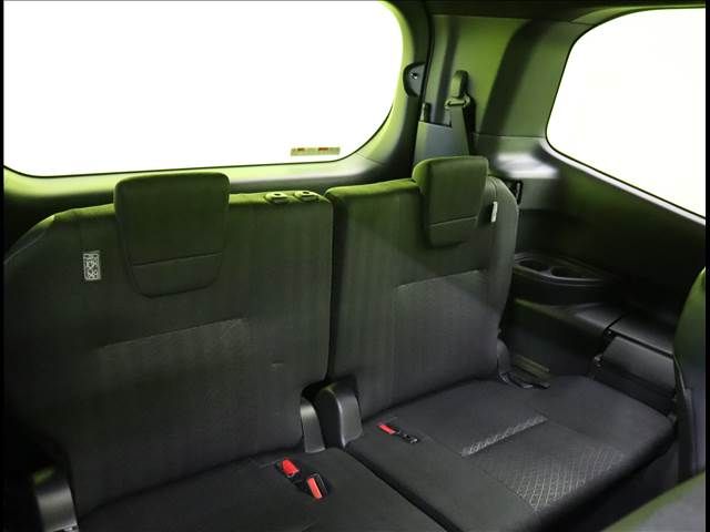 TOYOTA VOXY HYBRID 2024