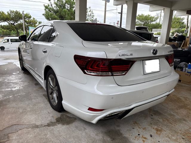 TOYOTA LEXUS LS600h 2015