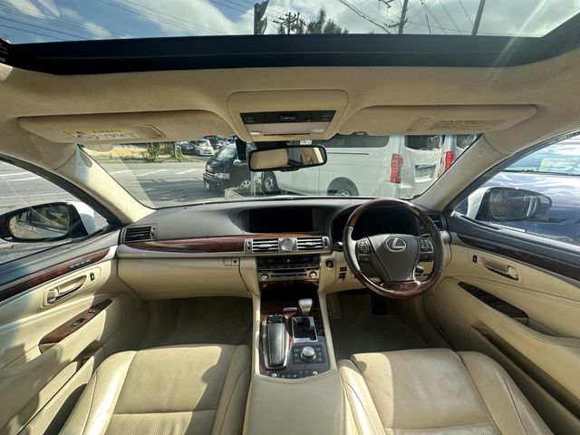 TOYOTA LEXUS LS600h 2015