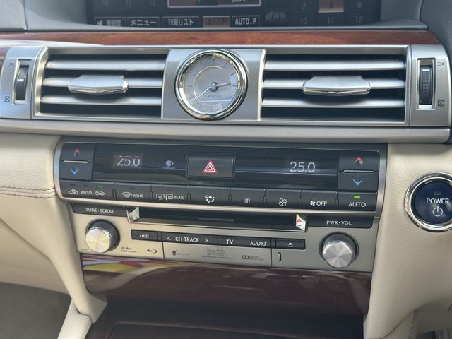 TOYOTA LEXUS LS600h 2015