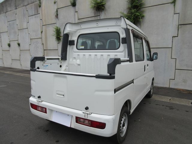 DAIHATSU HIJET deckvan 2016