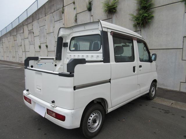 DAIHATSU HIJET deckvan 2016