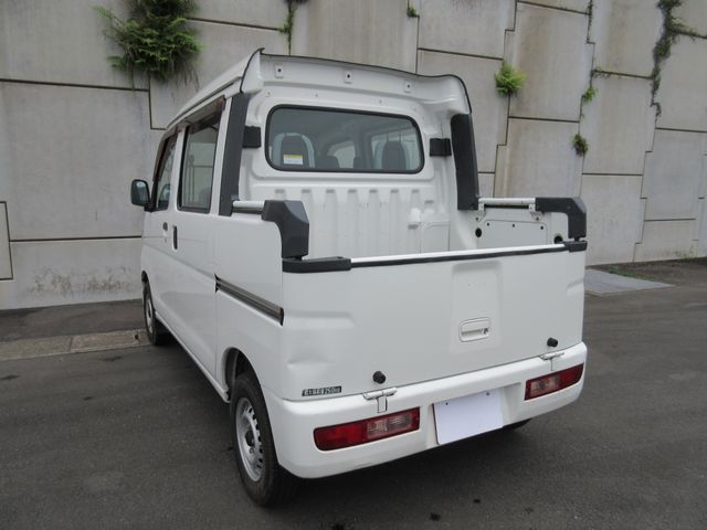 DAIHATSU HIJET deckvan 2016