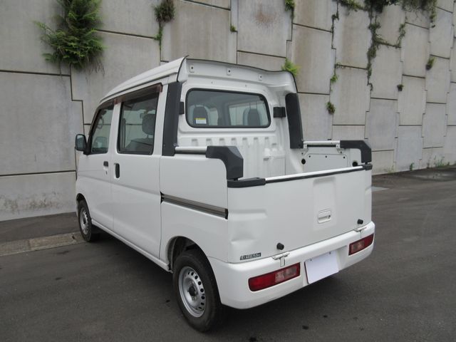 DAIHATSU HIJET deckvan 2016