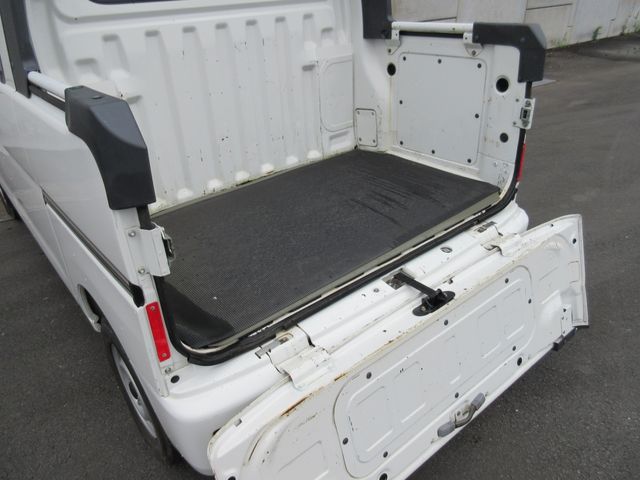 DAIHATSU HIJET deckvan 2016