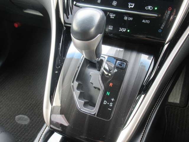 TOYOTA HARRIER HYBRID 2017