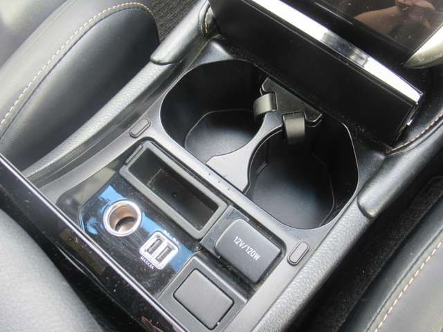 TOYOTA HARRIER HYBRID 2017