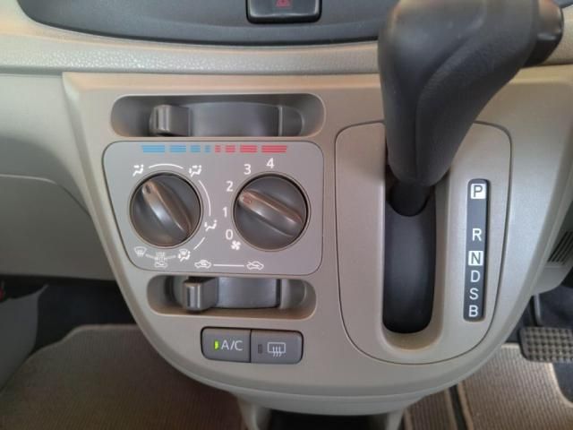 DAIHATSU MIRA e:S 2012