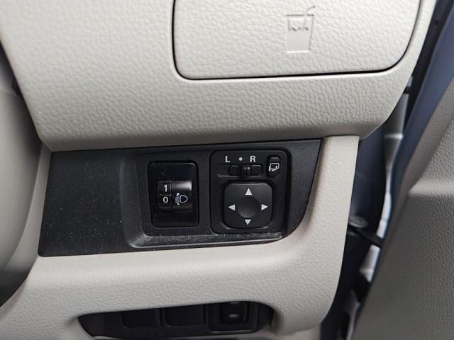 MITSUBISHI eK WAGON 2016