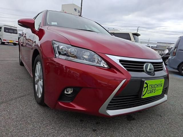 TOYOTA LEXUS CT200h 2017