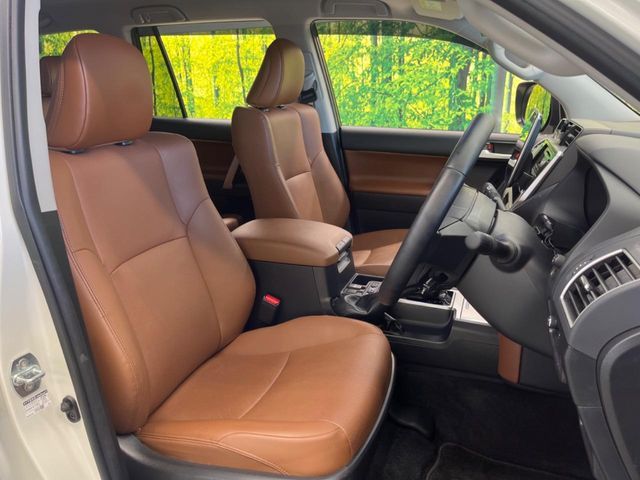 TOYOTA LANDCRUISER PRADO 2022