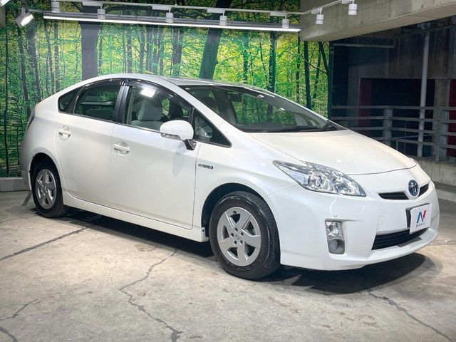 TOYOTA PRIUS 2010