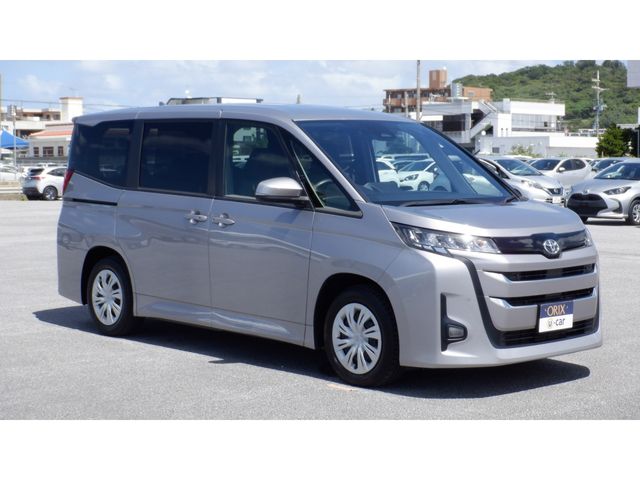 TOYOTA NOAH 2023