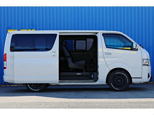 TOYOTA HIACE van 2WD 2021