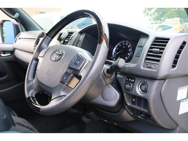 TOYOTA HIACE van 2WD 2021