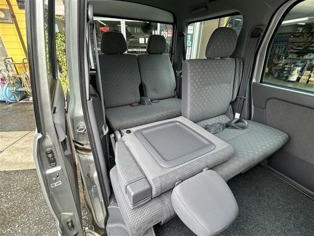 DAIHATSU ATRAI7 2000