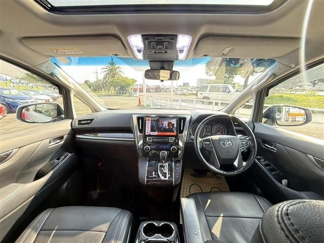 TOYOTA VELLFIRE 2018