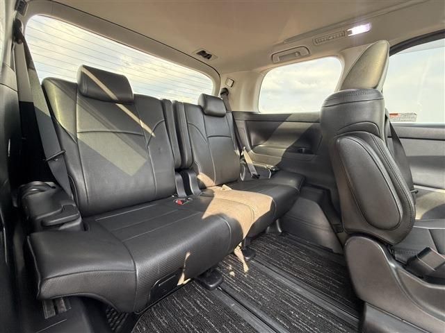 TOYOTA VELLFIRE 2018