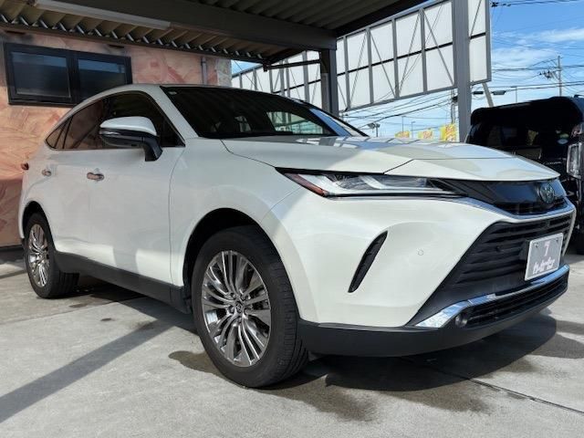 TOYOTA HARRIER HYBRID 2021