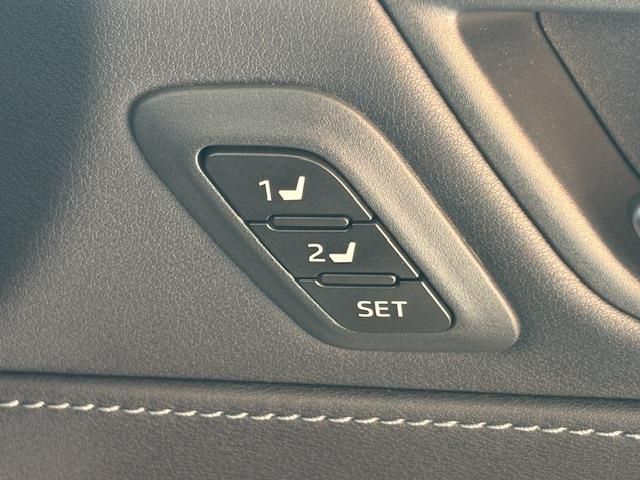 TOYOTA HARRIER HYBRID 2021