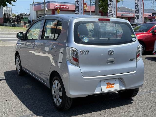 TOYOTA PIXIS EPOCH 2013