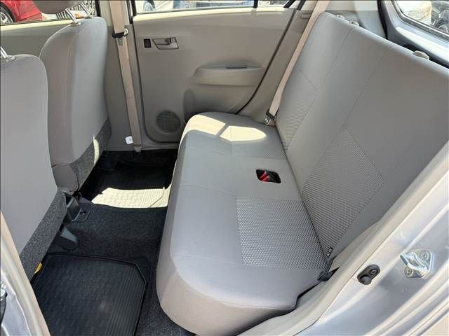 TOYOTA PIXIS EPOCH 2013