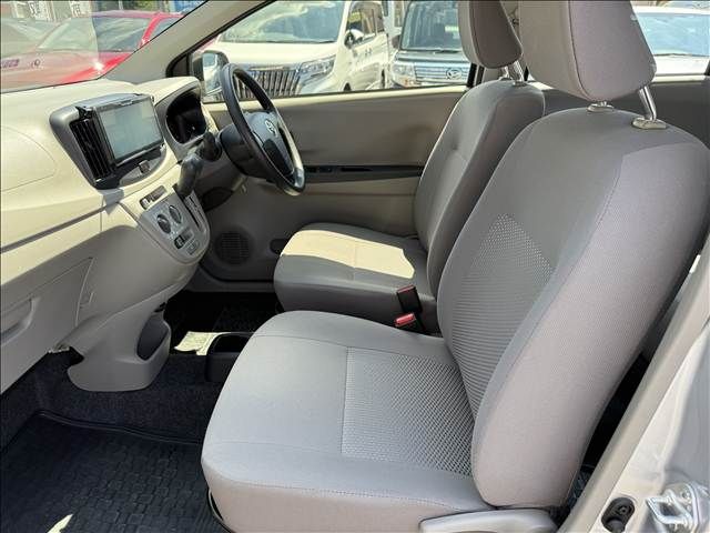 TOYOTA PIXIS EPOCH 2013