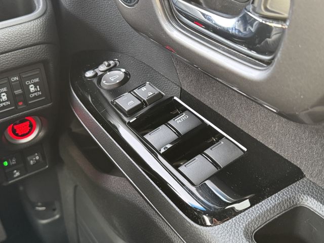 HONDA N BOX CUSTOM 4WD 2023