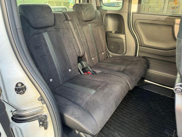 HONDA N BOX CUSTOM 4WD 2023