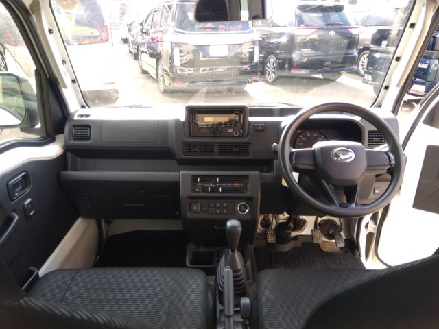 DAIHATSU HIJET truck 4WD 2022