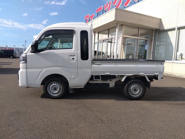 DAIHATSU HIJET truck 4WD 2022
