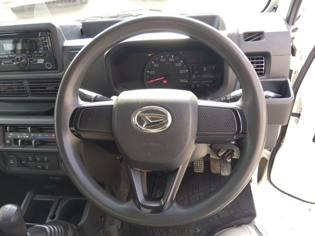 DAIHATSU HIJET truck 4WD 2022