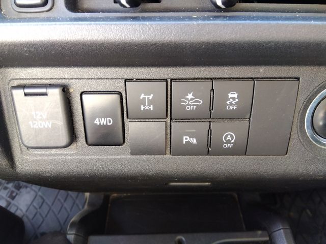 DAIHATSU HIJET truck 4WD 2022