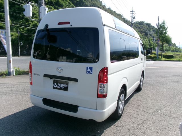 TOYOTA HIACE van 2WD 2020