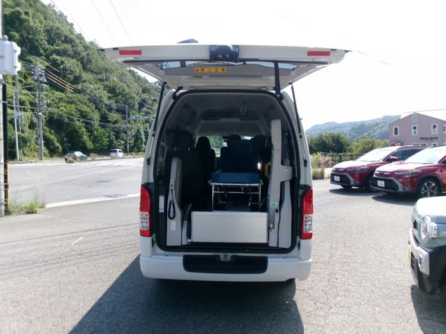 TOYOTA HIACE van 2WD 2020