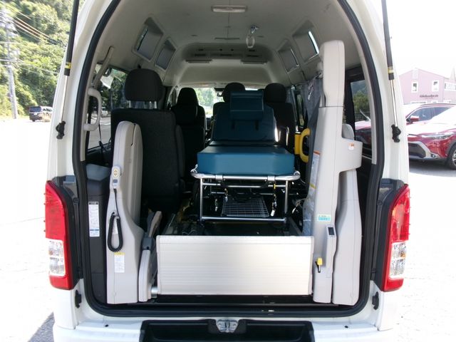 TOYOTA HIACE van 2WD 2020