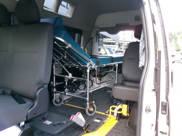 TOYOTA HIACE van 2WD 2020