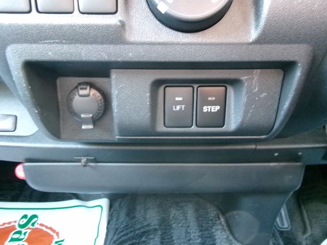 TOYOTA HIACE van 2WD 2020