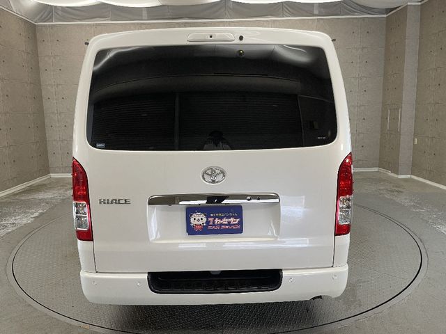 TOYOTA HIACE van 2WD 2023