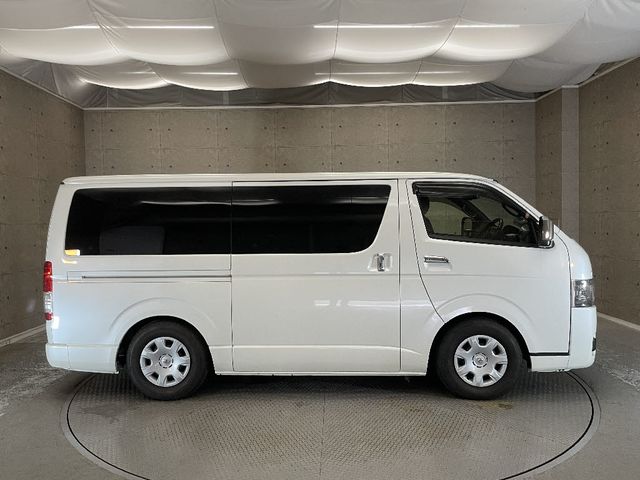 TOYOTA HIACE van 2WD 2023