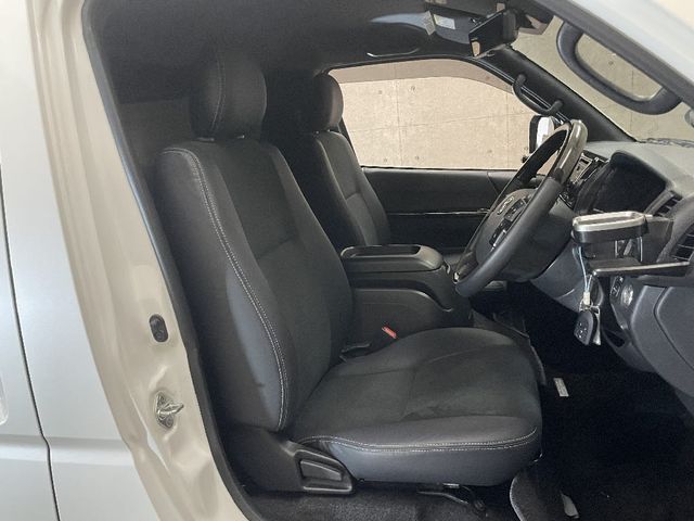 TOYOTA HIACE van 2WD 2023