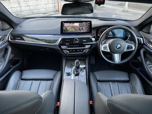 BMW BMW 5series TOURING 2021