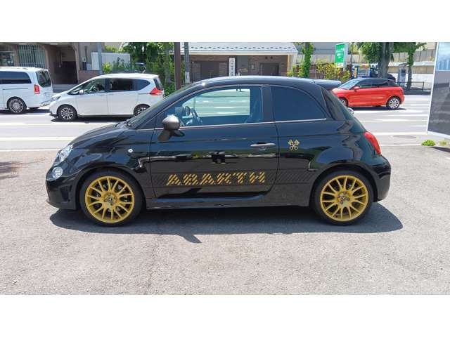 FIAT ABARTH 695 2024