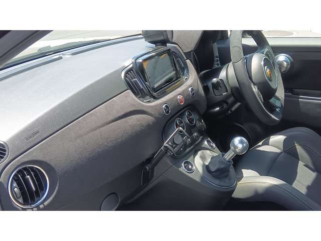 FIAT ABARTH 695 2024