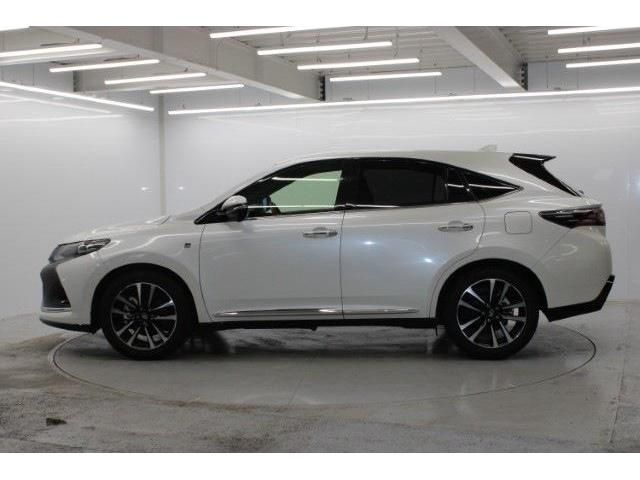 TOYOTA HARRIER 2WD 2018