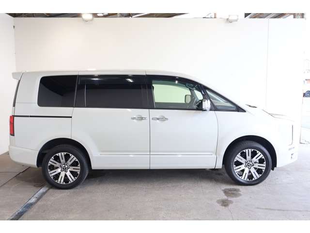 MITSUBISHI DELICA D:5 4WD 2021