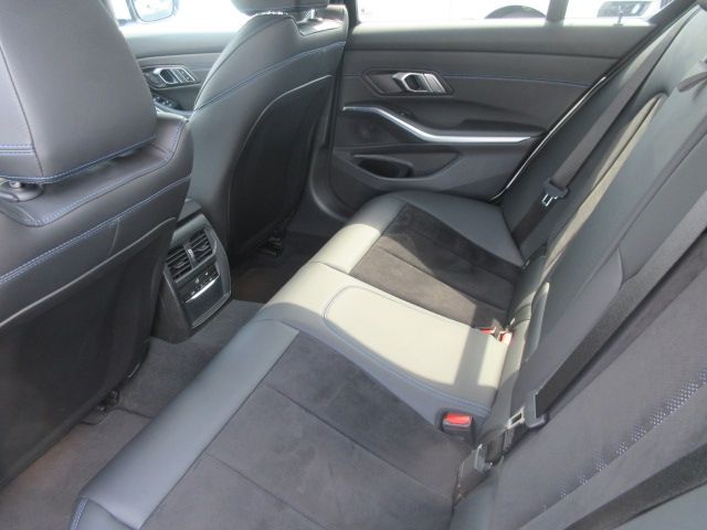 BMW BMW 3series sedan 2022