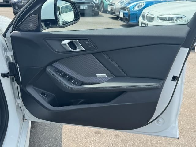 BMW BMW 1series 2025