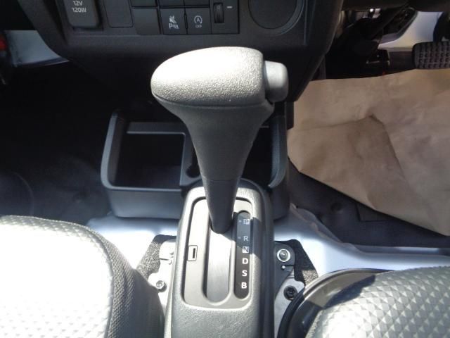 DAIHATSU HIJET truck 2025